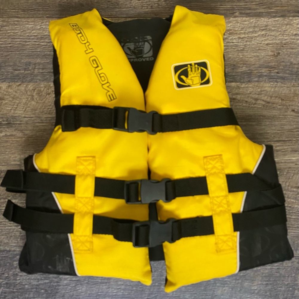 ~SOLD~BODY GLOVE ~ Kids Black Type III PFD Vest